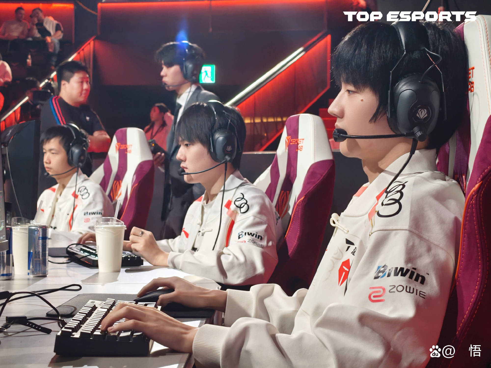 关于FPX横扫TES,Caps极限生还后反打焦点之战成都决赛之夜,技惊四座的信息 关于FPX横扫TES,Caps极限生还后反打焦点之战成都决赛之夜,技惊四座的信息