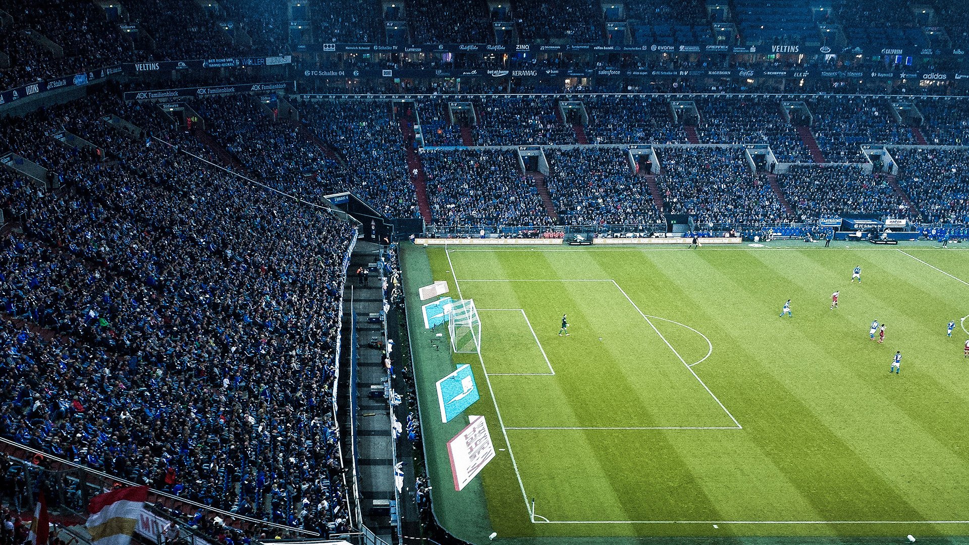 奥运周期关键战之夜，劳塔罗成为全场焦点