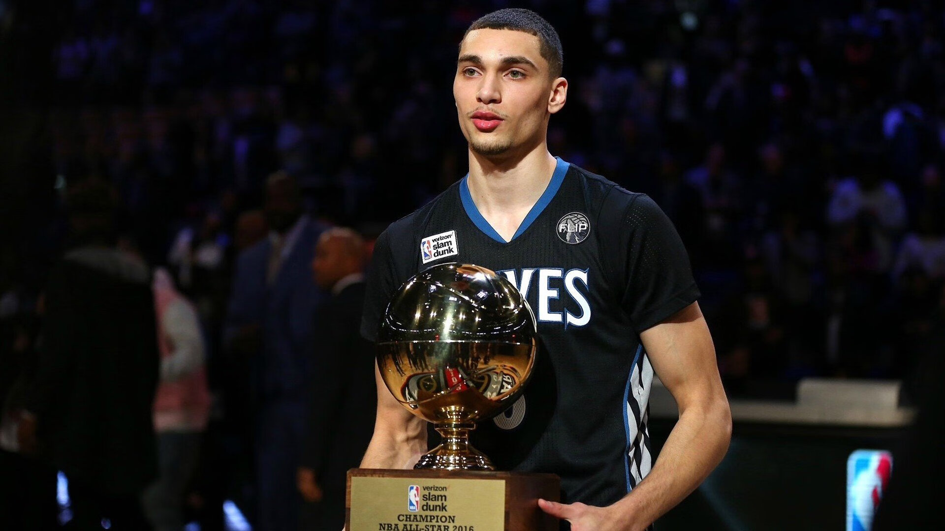 篮球之夜，东契奇式领袖光芒下，上海队上演惊天逆转辽宁队